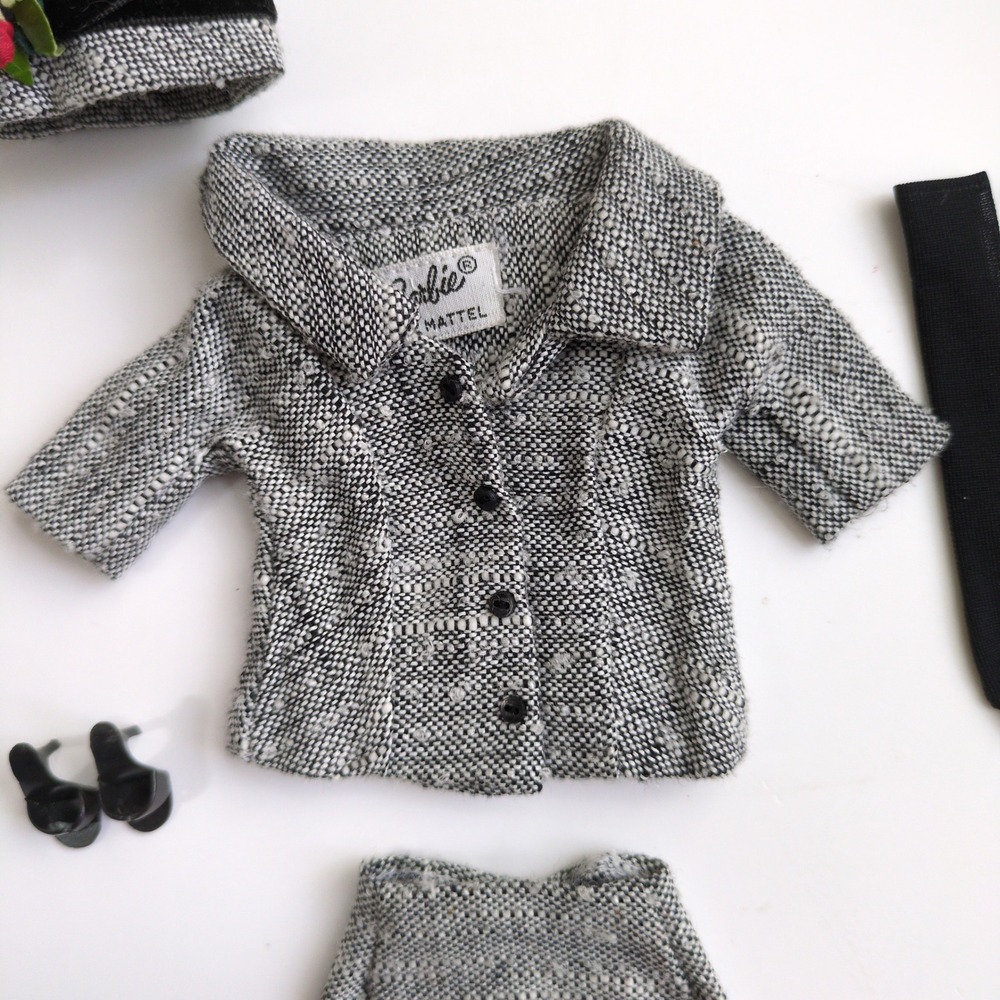 Vtg 60s Mattel Barbie Career Girl #954 Tweed Suit Outfit Black White COMPLETE - Picture 2 of 10